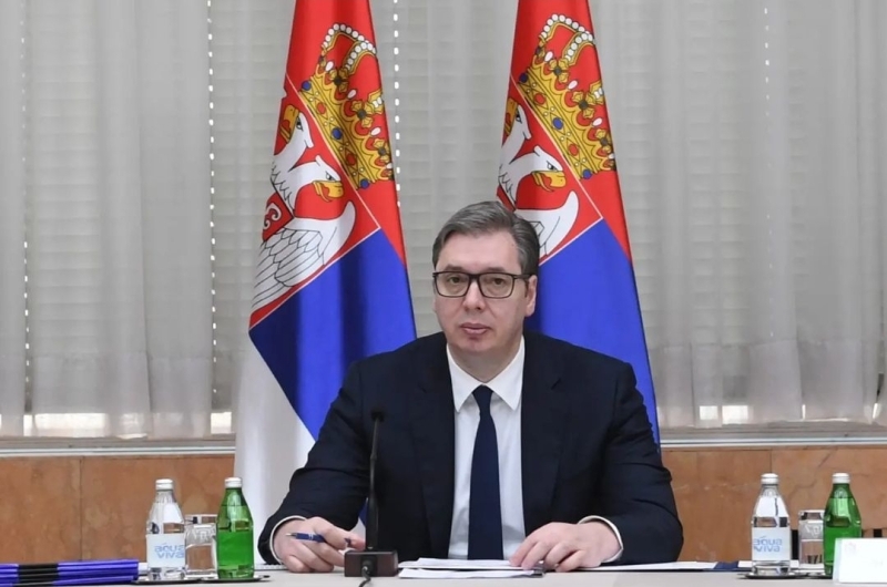 Predsednik Vučić sutra sa evropskim komesarom za proširenje Varhejijem